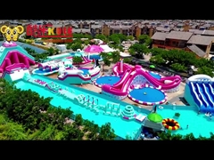 Parco giochi d'acqua gonfiabile di colore rosa 20*15m per la sensazione estiva