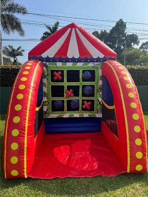 Giochi gonfiabili Attività di carnevale per il parco giochi