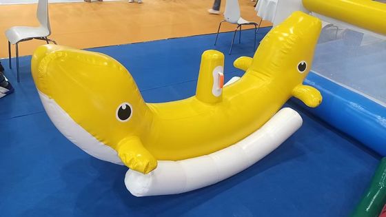 Giocattoli dolfini gialli morbidi Giochi gonfiabili per parco giochi interno