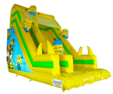 Parco giochi per bambini Minions gonfiabile giallo scivolo in affitto