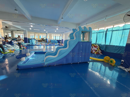 Polyester Oxford Slide d'acqua blu gonfiabile con palle d'oceano per bambini Parco divertimento