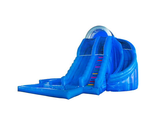 Blu gonfiabile con scivolo e piscina sensazione estiva
