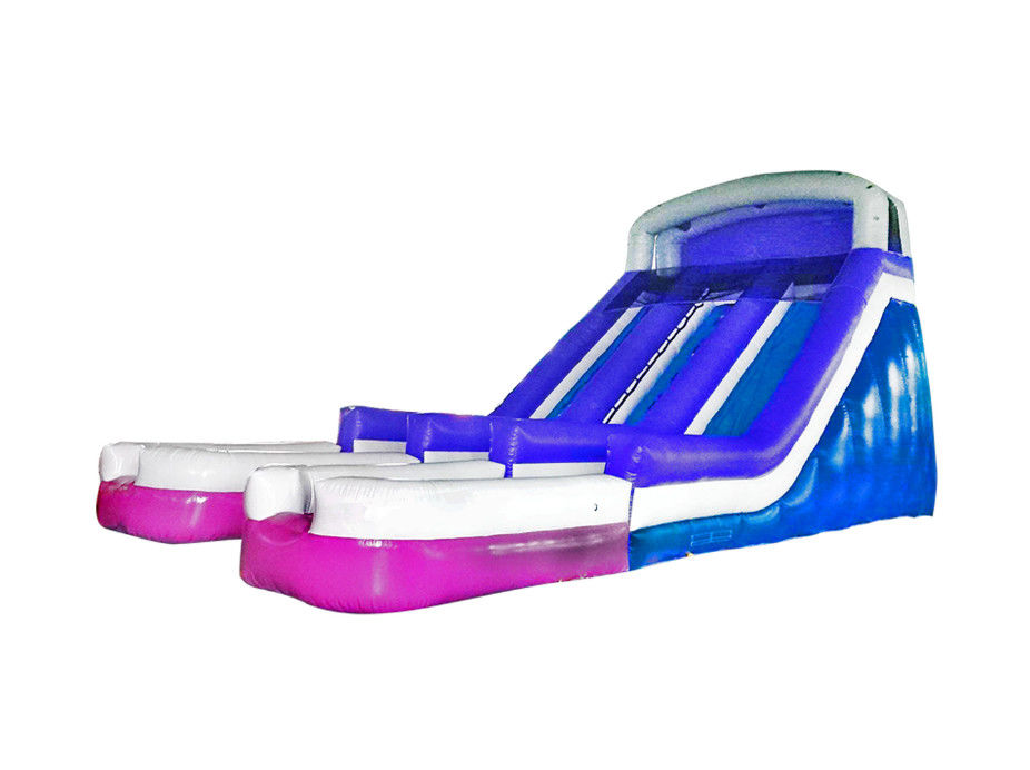 Vibrante e colorata scivolo gonfiabile per bambini emozionante esperienza di scivolo